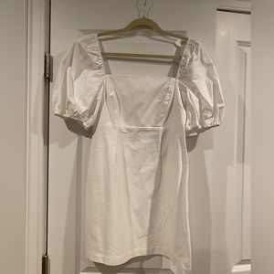 NWT white puff sleeve mini dress Shore brand size small